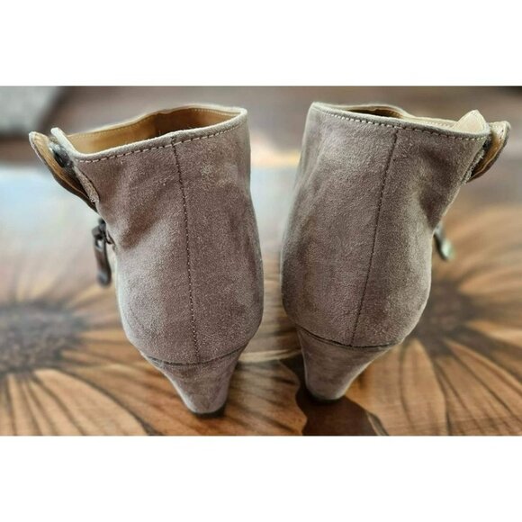 CL BY LAUNDRY Womens Beige Round Toe Wedge Zip-Up Boot Size 10 - Picture 3 of 5